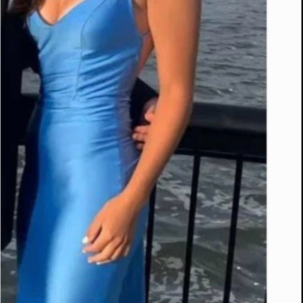 Elegant Blue Sleeveless Dress